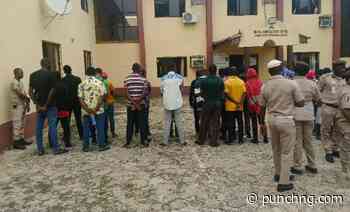 Immigration arrests 55 illegal migrants in Osun