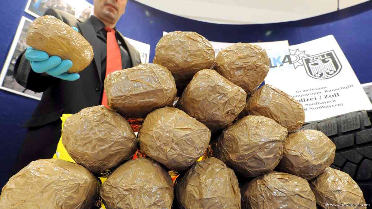 Door Nederland gezochte voortvluchtige na 15 jaar opgepakt: vrouw (62) smokkelde ruim 200 kilo heroïne naar Rotterdam