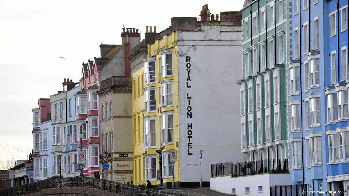 Person in hospital after being hit by lorry in Tenby