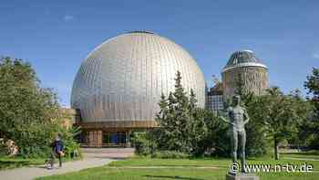 Beim Zeiss-Großplanetarium: Frauenleiche in Berliner Park entdeckt