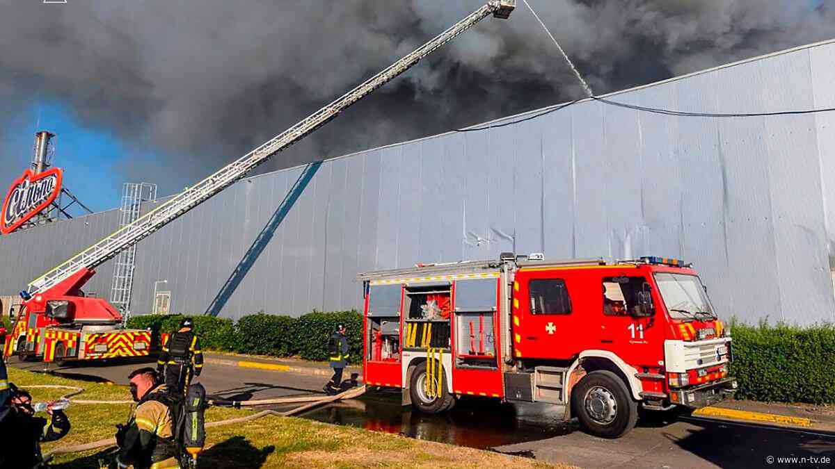 Perfide Mission zweiter Drohne?: Viele Tote und Verletzte bei Angriff auf Einkaufszentrum in Selenskyjs Heimatstadt