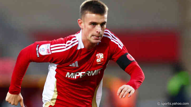 Fleetwood sign Bristol City midfielder Murphy