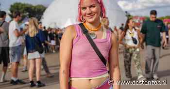 LIVE Lowlands | Eline (25) was vandaag een vrouw met een missie: Adéla zien