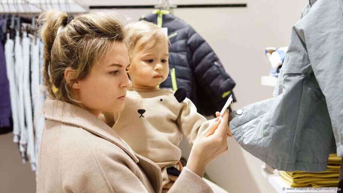 „Wenn Eltern abdanken“: Verhalten von Mutter in H&M-Umkleide löst Diskussionen aus