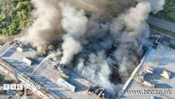 Russian double-tap drone strike kills 14 in Ukrainian mall, officials say