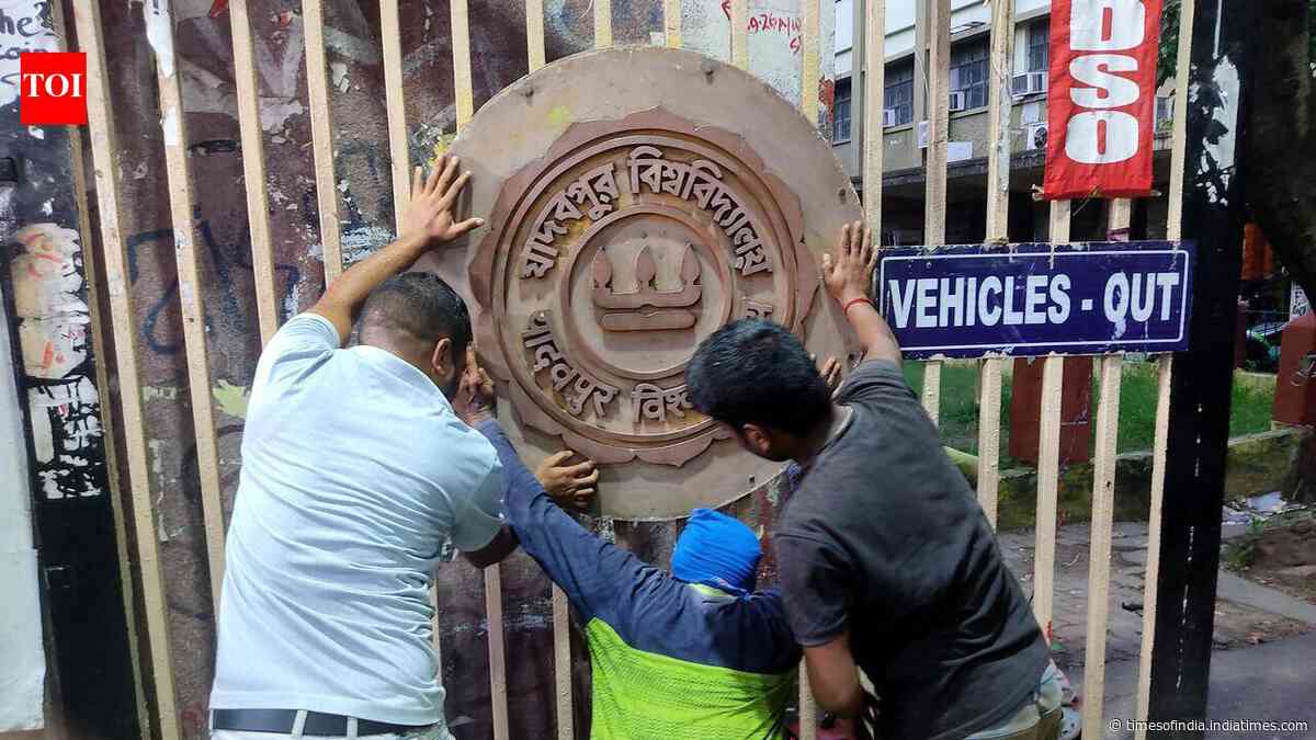 37 hrs on, JU VC files plaint against ‘unknown outsiders’