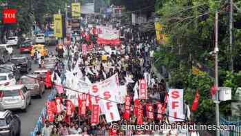 JU students, alumni rally against ‘campus terror’, teachers hold cease-work