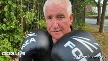 Council leader loses six stone to take on charity boxing match