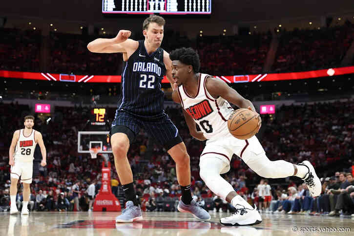 Aaron Holiday signs in Italy, will Rockets miss him?