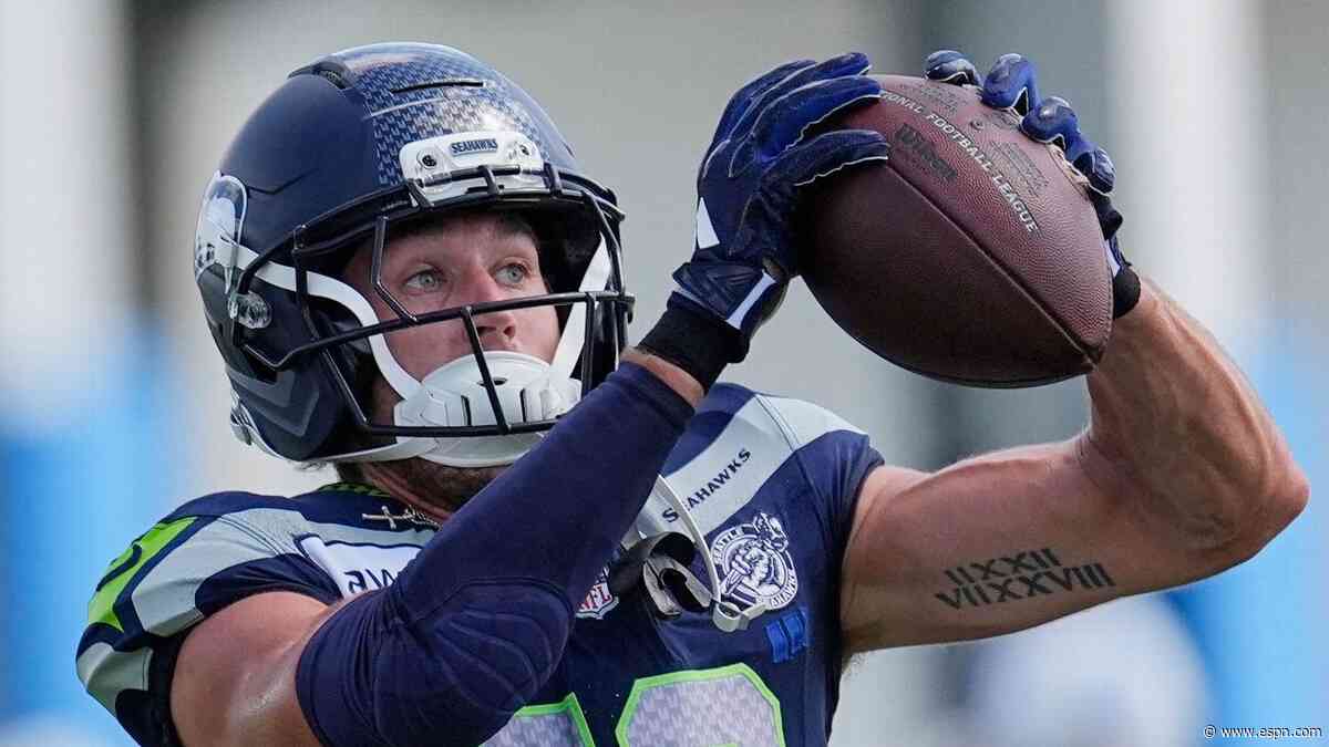 Seahawks WR Bobo suffers 'serious' knee injury