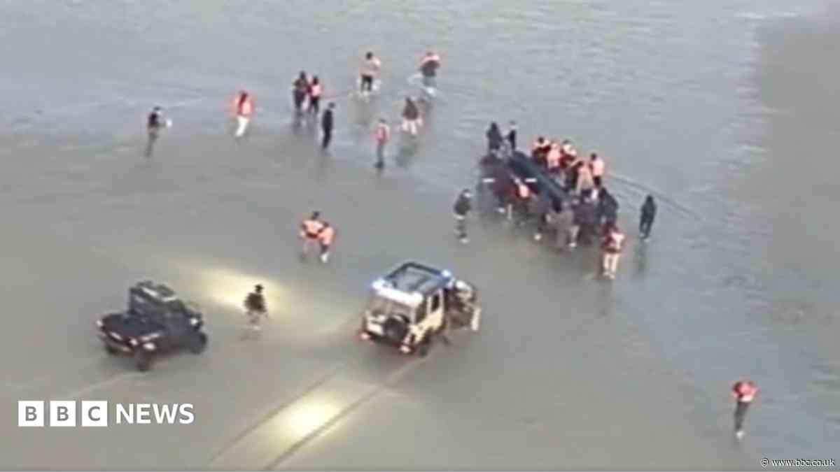 French becoming more effective in stopping small boat crossings, UK says
