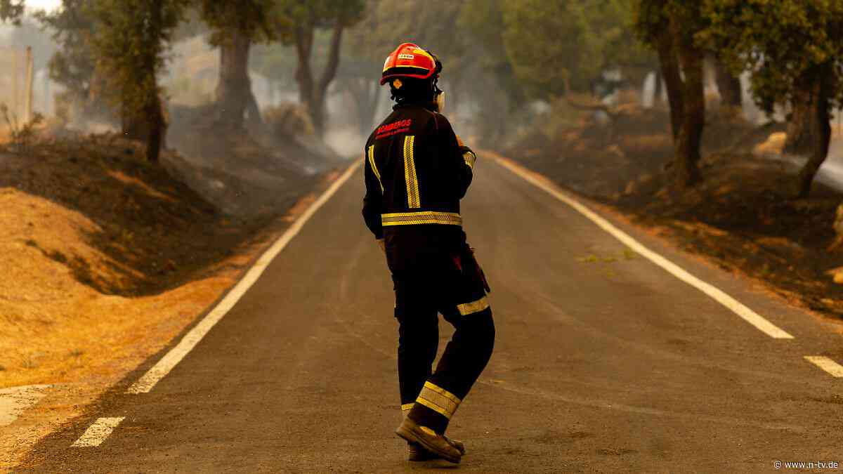 "Sofort Richtung Süden absetzen": Hunderte Menschen wegen Waldbrand in Spanien evakuiert