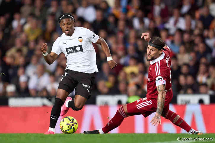 €10m Leeds United Winger Frozen By Farke Is Wanted By Spanish Club: Why Should They Get Rid Of Him Anyhow?