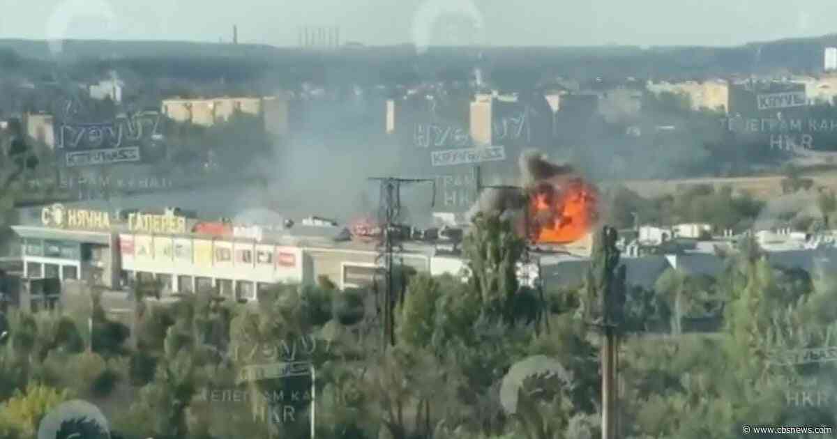 Russia attacks Ukrainian shopping mall, killing more than a dozen