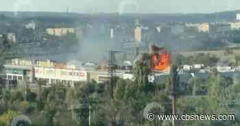 Russia attacks Ukrainian shopping mall, killing more than a dozen