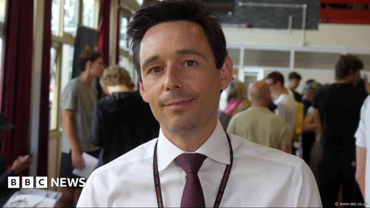 Teacher hopes app 'doesn't kill results days'