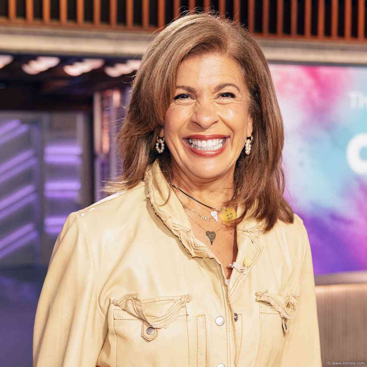 Hoda Kotb Shares "Weirdest" Update on Her Dating Life