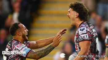 Leigh thump Bradford to move closer to play-offs