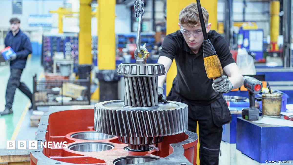 Competition for degree apprenticeships quadruples as university costs rise