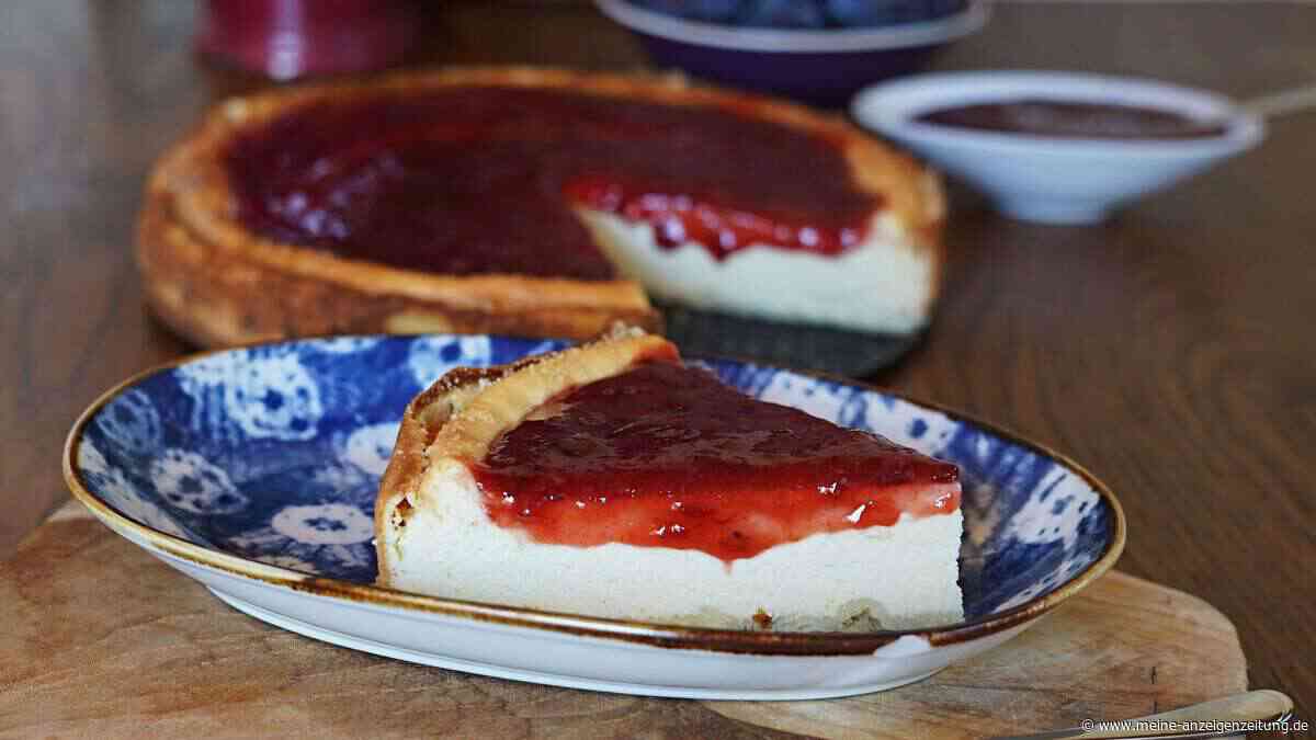 Pflaume drauf! Käsekuchen bekommt ein fruchtiges Update