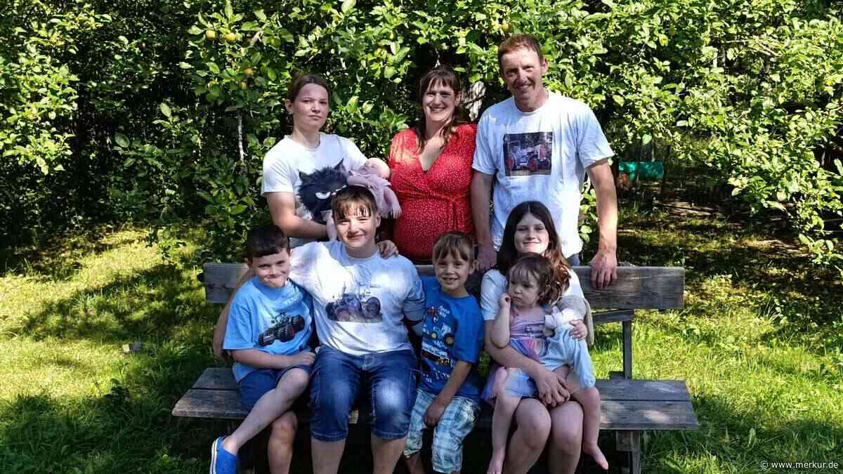 Oberbayerin (38) bringt siebtes Kind zur Welt – Ehemann muss als Hebamme einspringen