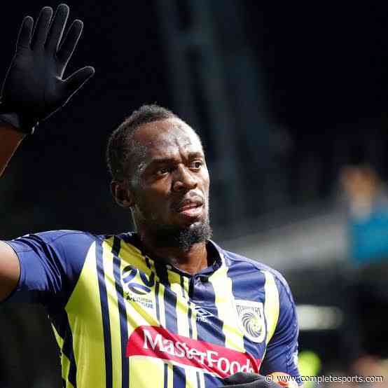 Bolt Signs For Non-League English Football Team