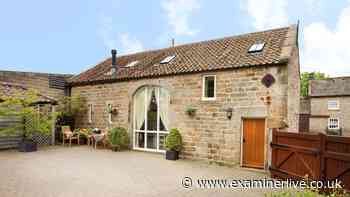 'Cosy' Yorkshire barn conversion with wood burner perfect for autumn getaway