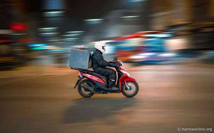 Calls to ban delivery riders without full licences from London roads