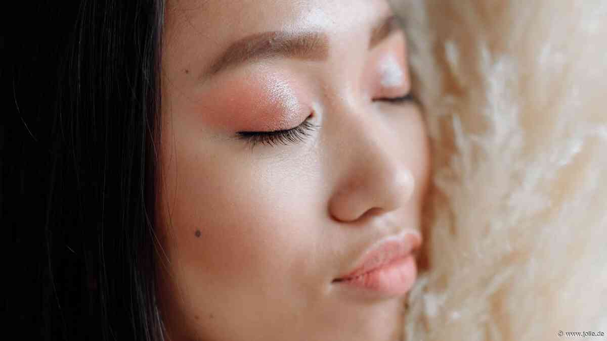 „Blush Tailoring”: Dieser Make-up-Trick passt jedes Blush perfekt deinem Hautton an