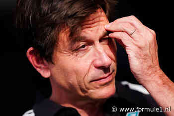 Toto Wolff overdonderd door contractverlenging Max Verstappen: ‘Maar hij blijft in de familie’
