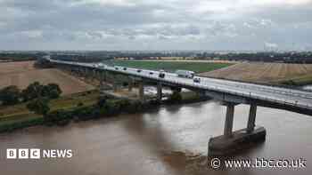 Lane closures for further M62 Ouse Bridge repairs