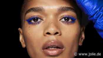 Statt Schwarz: Wenn du braune Augen hast, solltest du jetzt DIESE Mascara-Farbe tragen