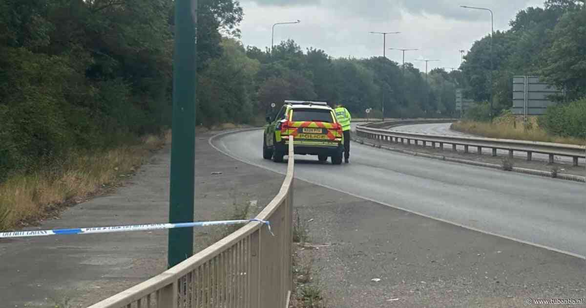 Meerdere doden na botsing tussen politiewagen en personenauto in Engeland