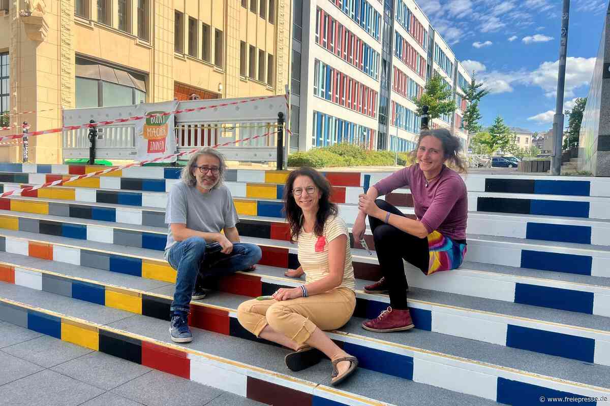 Frische Farben und mehr Barrierefreiheit: Die Bunte Treppe in Chemnitz strahlt wieder
