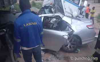 Five die as truck, car collide on Badagry Expressway