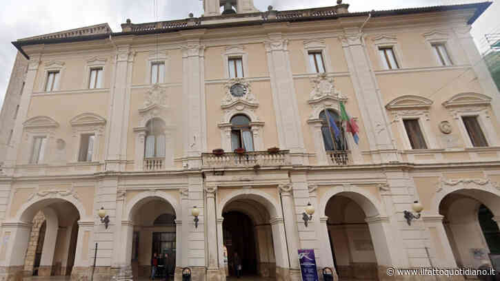 Microspie negli uffici del Comune di Rieti, scatta la denuncia contro ignoti