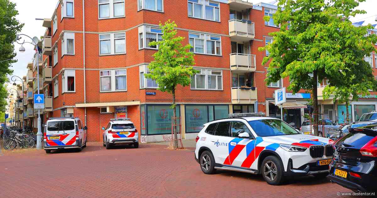 Steekincident in Amsterdam, gewonde aangetroffen in woning