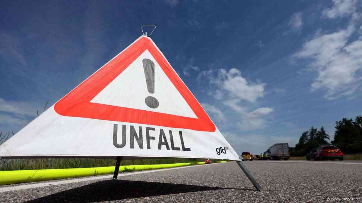 Unfall auf A7 bei Nürnberg: Auto überschlägt sich – Verdacht steht im Raum
