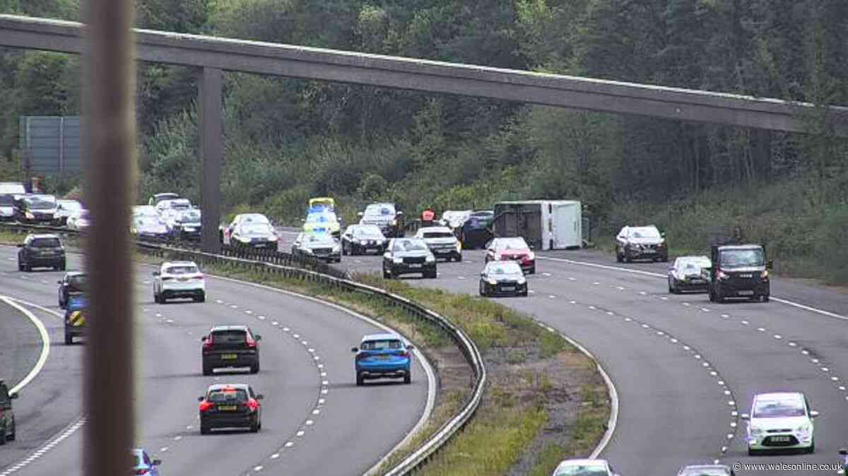 Caravan overturns on M4 near Bridgend causing heavy traffic - live updates