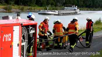 Großübung am Mittellandkanal in Wolfsburg: 200 Feuerwehrleute proben Ernstfall