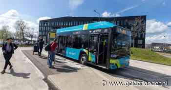 Miljoenen voor tien waterstofbussen, maar ze staan de hele zomer al stil