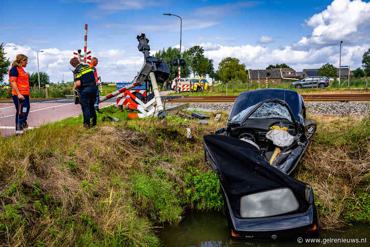 Traumahelikopter ingezet na zware botsing tussen twee auto’s