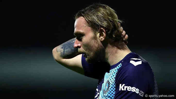 Dundee add Wycombe striker Fink on loan
