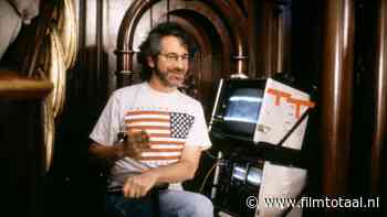 Steven Spielberg kan één van zijn eigen films nooit meer afkijken, omdat hij simpelweg te hard moet huilen