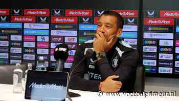 Van Bronckhorst legt reserverol Steijn uit: 'Hebben meer dan elf spelers nodig'