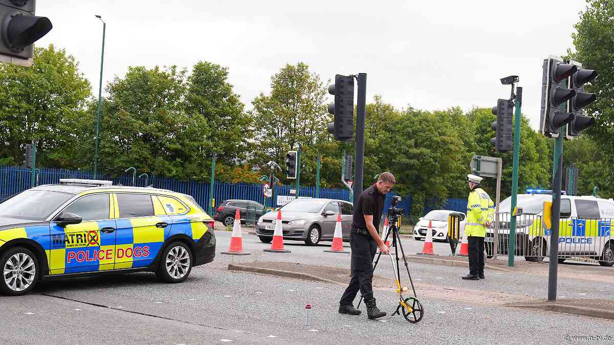 Polizei beteiligt: Schwerer Unfall bei Verfolgungsjagd in England fordert mehrere Tote