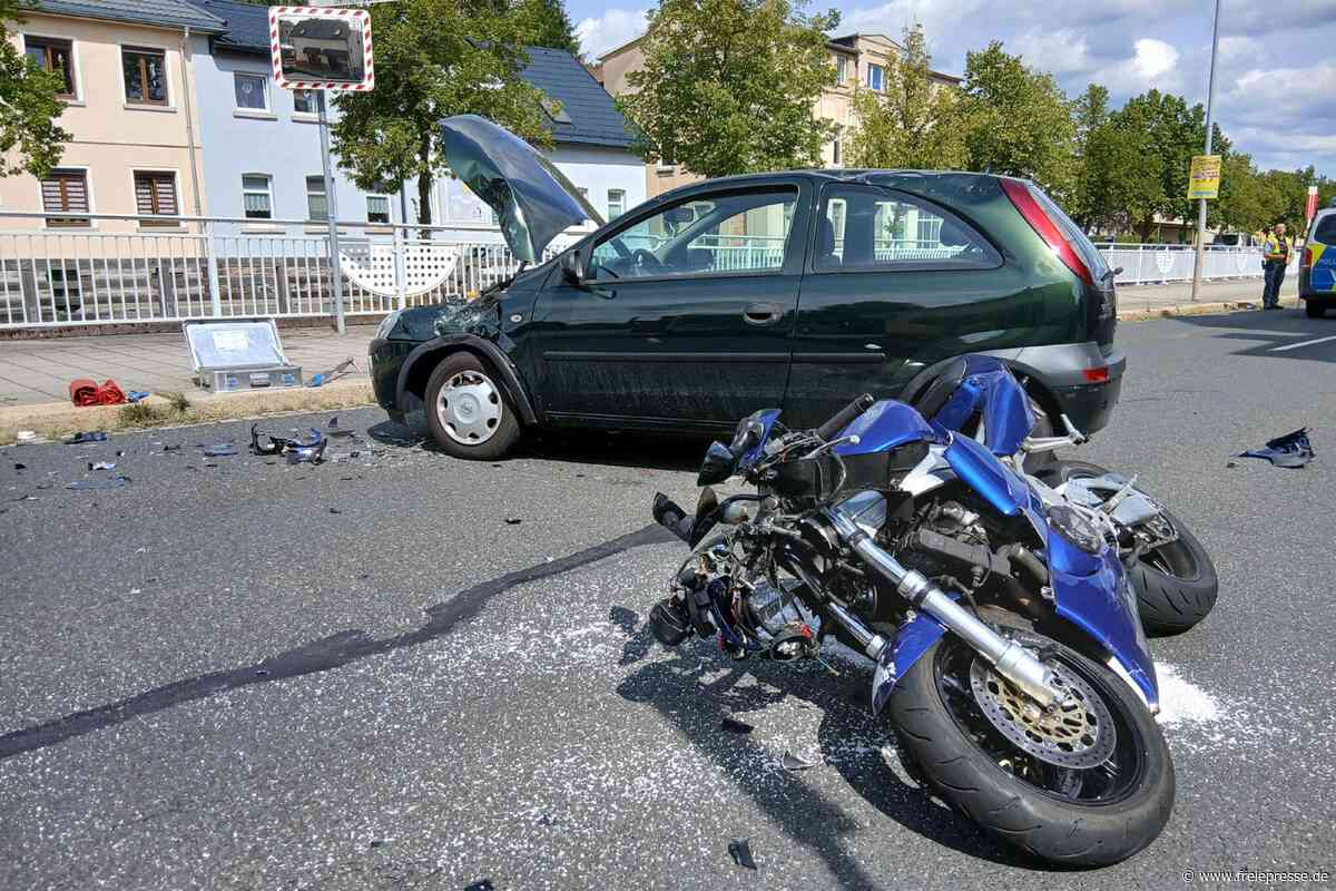 Motorradfahrer bei Unfall im Vogtland 15 Meter durch die Luft geschleudert