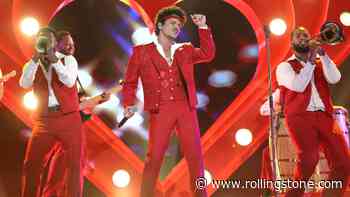 Bruno Mars Is the Greatest Showman Alive on The Romantic Tour
