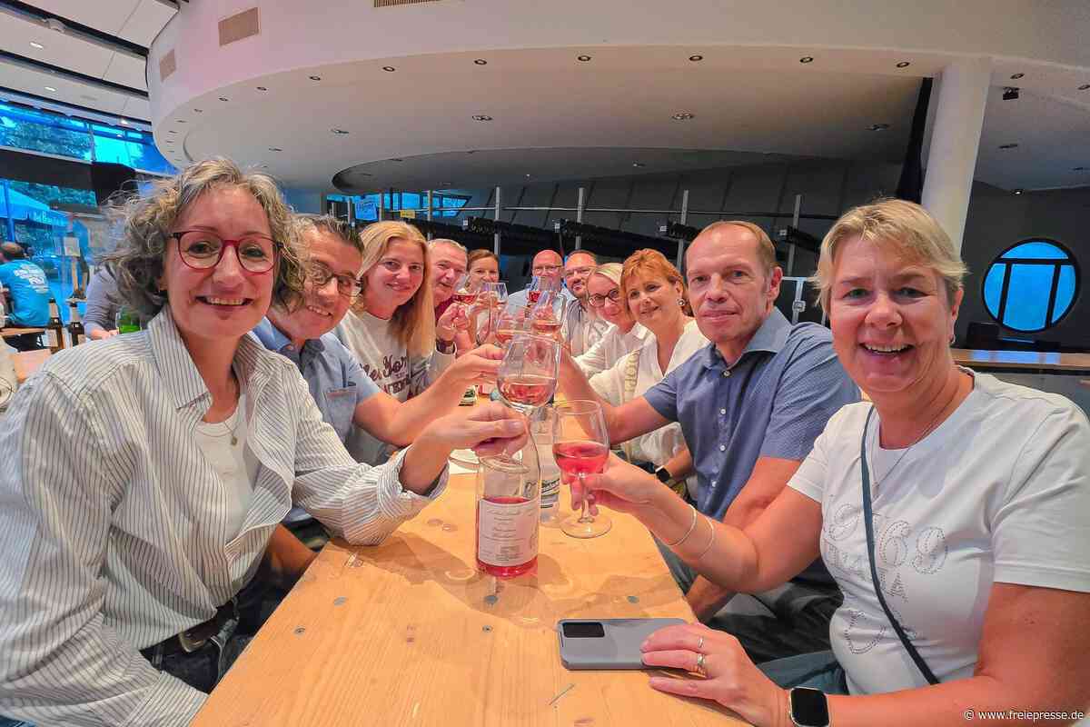 Weinabend trifft Nerv der Vogtländer: „Hätte nicht gedacht, dass die Markneukirchner so viel trinken können“