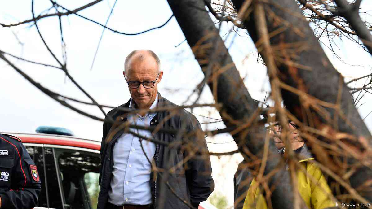 Besuch in Hürtgenwald: Merz entgegnet Buhrufen: Lasse mich davon nicht beeindrucken
